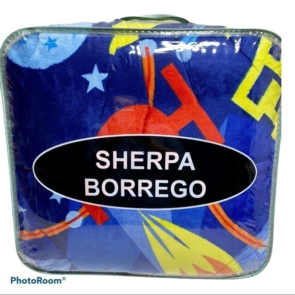 NEW! Kids Twin Size Rocket Ship Design Ultra Soft Sherpa Blanket Set - Picture 8 of 8